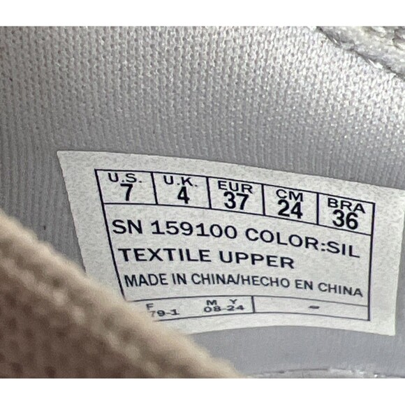 Sketchers NEW Cleo Point Ballet Flats Womens 7 Memory Foam Shoes Silver Bow - Picture 9 of 11